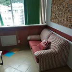 Quarto E Sala Do Aconchego Ao Lado Do Metro Siqueira