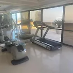 Apartamento em Condominio na Beira da Praia da Barra da Tijuca