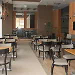 Apartamento luxuoso na Barra com piscina e garagem