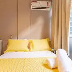 Line Rio Copacabana Moderno Studio Internet 500mbps Smart TV 50 Polegadas e a 100m da praia