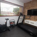 Apto Proximo A Praia, Com Piscina E Estacionamento