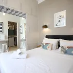 Unhotel - Charmoso Studio No Leblon, Entre A Praia E Rua Dias Ferreira