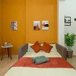 Conforto E Relax, Caminhando Para A Praia De Copacabana, Quarto E Sala, Completo, Com Wi Fi, Cozinha, Ar Condicionado