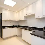 Crown Casa Copacabana Design Apartment