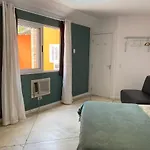 Loft Em Casa De Condominio