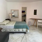 Loft Em Casa De Condominio