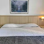 Flat com piscina próximo à praia M4032