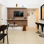 Charmoso apartamento na praia de Ipanema