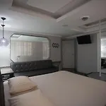 Hotel Show Adult Only