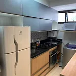 Apto Com Vista Mar, Piscina, Sauna, Academia E Servicos De Limpeza