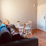 Charmoso Apartamento Alecrim