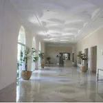 Le Parc Residencial Resort