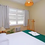 Renovado E Amavel 2 Quartos Em Ipanema