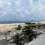 Apartamento A Beira Da Praia De Copacabana