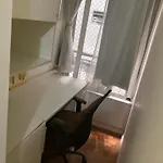 Quarto Privativo Em Apartamento