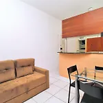Sala E Quarto Silencioso Para 5 Pessoas