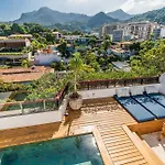 Unbelievable Ph, Leblon! Amazing View And Privacy!