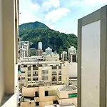 Studio Reformado Na Praia De Botafogo