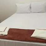 1 Block From Copacabana Beach, Whole Apt, Posto 4