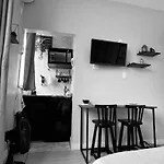 Estudio Charmoso Na Lapa