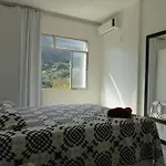 Arcanjo Aluga Apartamento Inteiro Em Copacabana