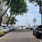 Ape Rj - Quadra Da Praia De Copacabana