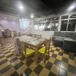 Amplo Apartamento Com Vista Incrivel