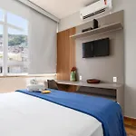 Pineapples NSC1203 - Apartamento ideal para casais a 150m da Praia de Copacabana