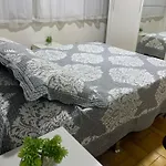 Apartamento Em Copacabana 2 Quadras Da Praia