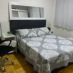 Apartamento Em Copacabana 2 Quadras Da Praia
