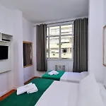 Studio Muito Economico P/ 3 Pessoas Em Copacabana