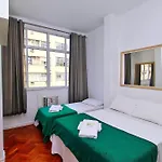 Studio Muito Economico P/ 3 Pessoas Em Copacabana