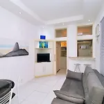 Studio Na Avenida Atlantica De Frente Para A Praia