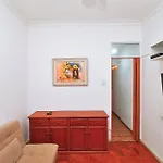 Studio Simples E Barato Em Copacabana P/ 4 Pessoas