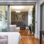 Apt Charmoso Completo Com Ar Condicionado No Leblon