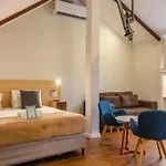 Injoy Suites & Aparts