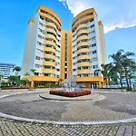 Charmoso Apartamento Na Barra Da Tijuca Proximo Ao Riocentro, Com Piscina E Estacionamento