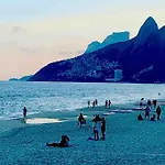 Apto De Copacabana Na Barao