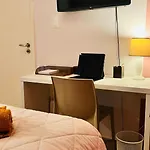 Quarto Elegante E Tranquilo Em Ipanema