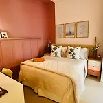 Quarto Elegante E Tranquilo Em Ipanema
