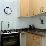 Maravilhoso Loft Em Copacabana A 150 Metros Da Praia Com Um Varandao Em Meio Ao Verde.