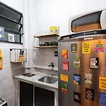 Omar do Rio - JG 42/701: Moderno Qto&sala, Internet 240mbps, Smart TV, VideoGame Retrô + Alexa (EchoDot), ao lado do Metrô, a 200 metros da Praia de Ipanema e 500 metros da Praia de Copacabana