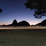 Apartamento Para Casal No Flamengo