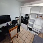 Quarto Em Apto Confortavel 10 Min Da Praia Do Recreio Rj