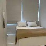 Maravilhoso Apartamento De 2 Quartos Em Copacabana Quadra Da Praia