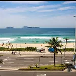 Amplo Praia De Ipanema