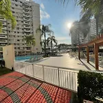 Amplo E Aconchegante Apto Na Barra Olimpica