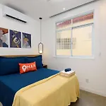 Moderno Quarto E Sala Em Copacabana | Mfb 76/204