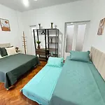 Apartamento A 8 Minutos Da Praia No Posto 2 C M 13 Ap503