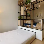 Omar do Rio - BRX 58/1002: Studio c/ Vista Mar, a 80m da Praia de Copacabana, Internet 240mbps + Smart TV.